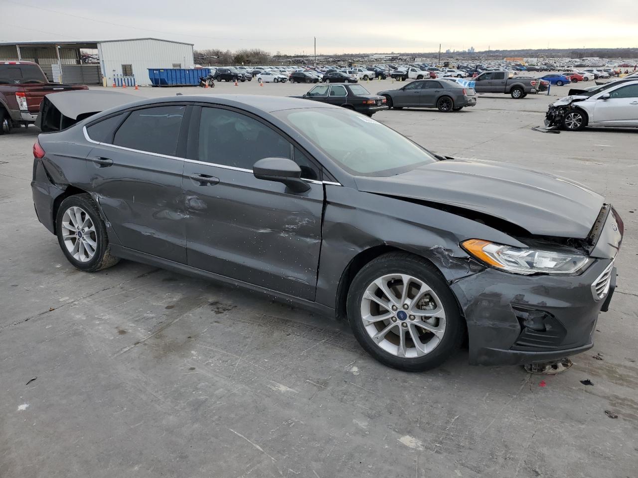 2020 Ford Fusion VIN 3FA6P0HD0LR147555 Copart auction photo, front end / side damage thumbnail 4