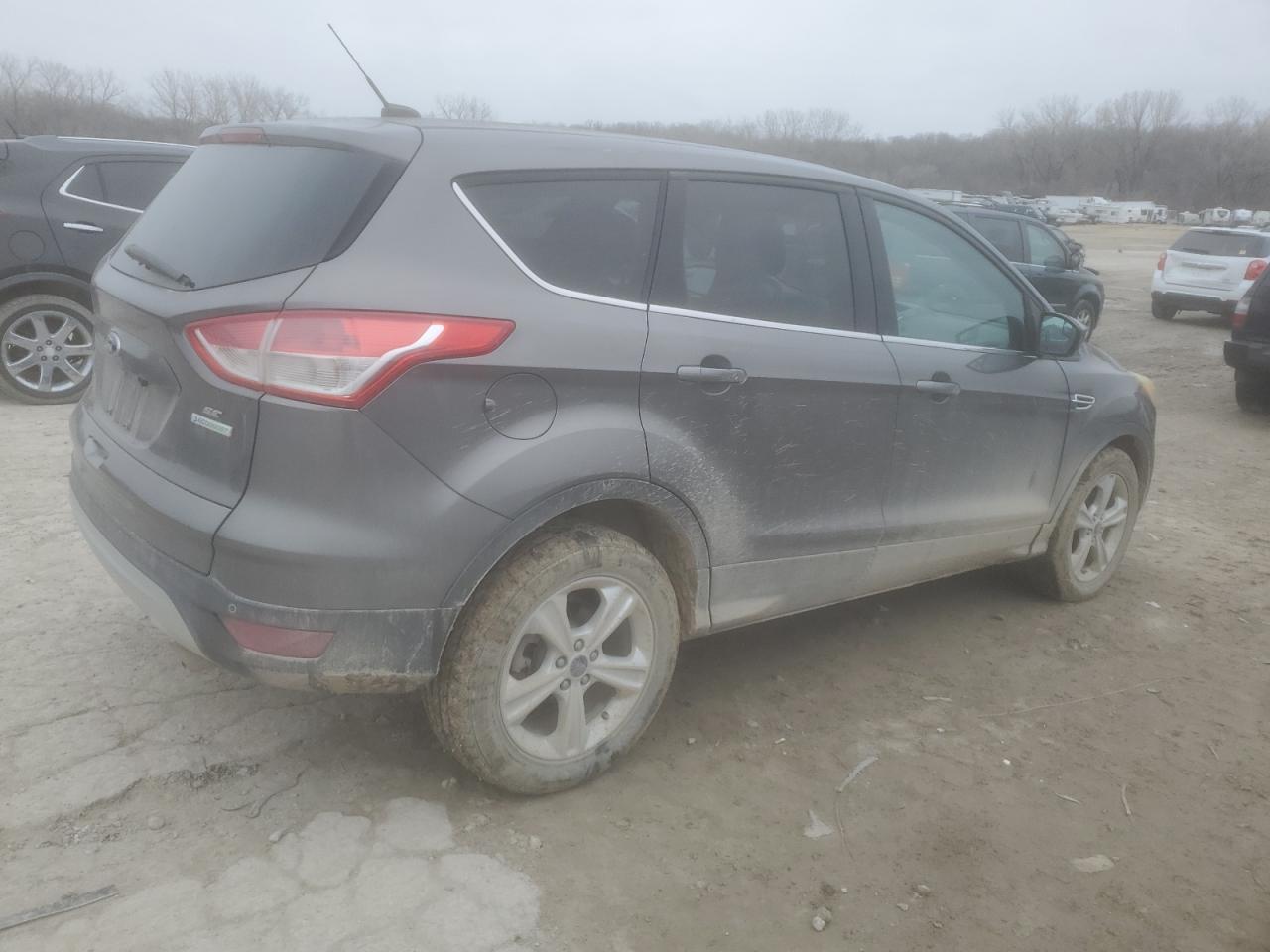 2013 Ford Escape VIN 1FMCU0GX0DUD78821 Copart auction photo, minor dent/scratches / normal wear damage thumbnail 3