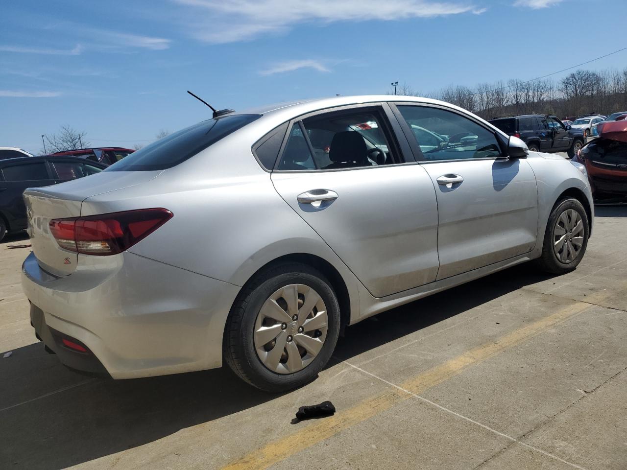 2018 KIA Rio VIN 3KPA24AB1JE126964 Copart auction photo, vandalism damage thumbnail 3