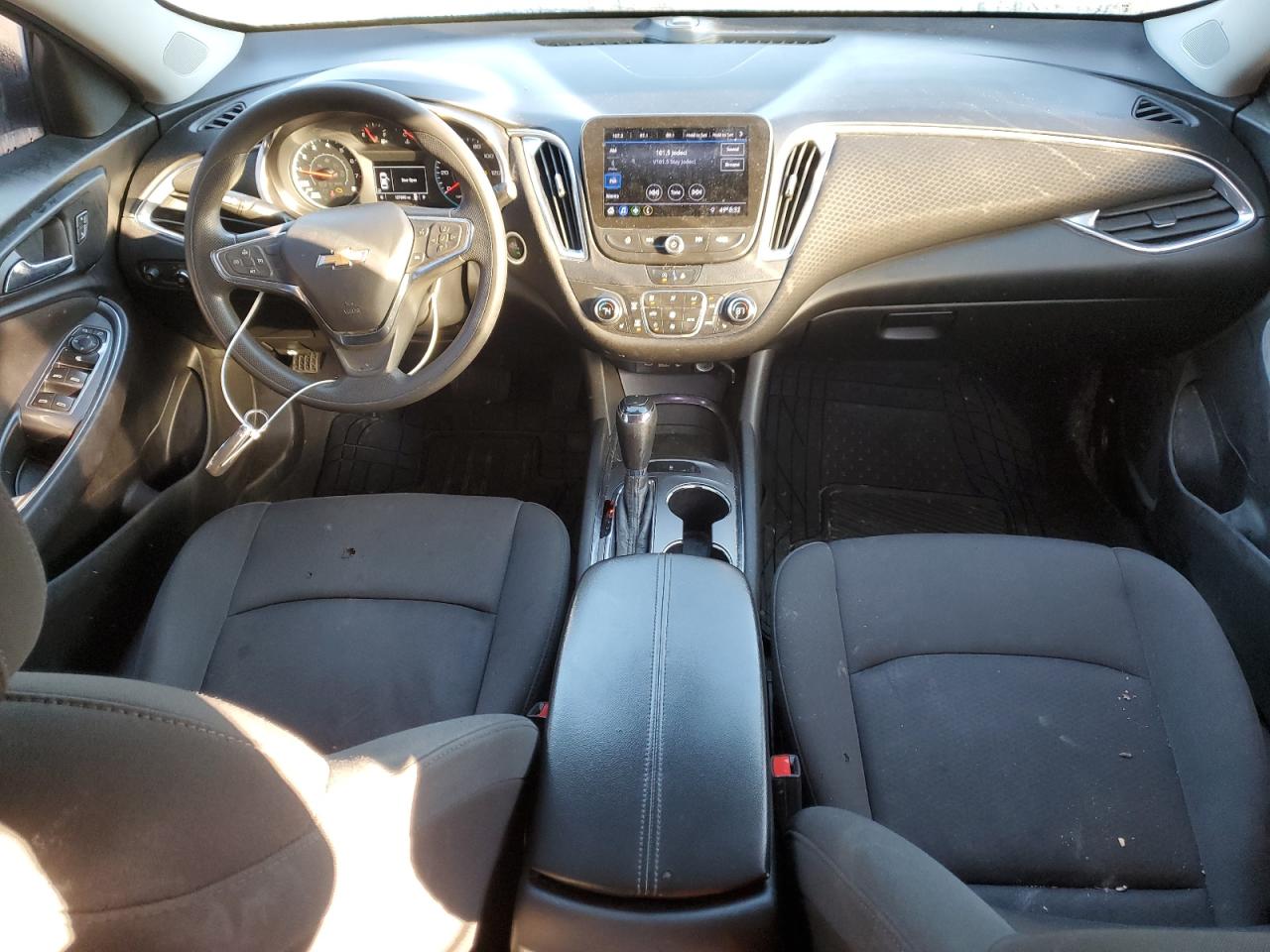 2020 Chevrolet Malibu VIN 1G1ZD5ST8LF099323 Copart auction photo, all over damage thumbnail 8