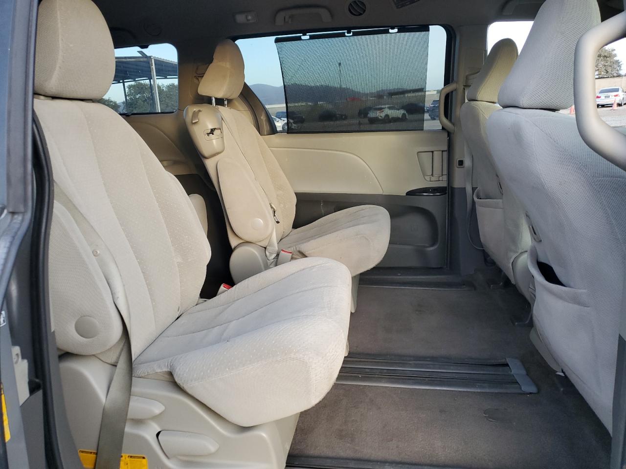 2014 Toyota Sienna VIN 5TDKK3DC1ES506580 Copart auction photo, front end damage thumbnail 10