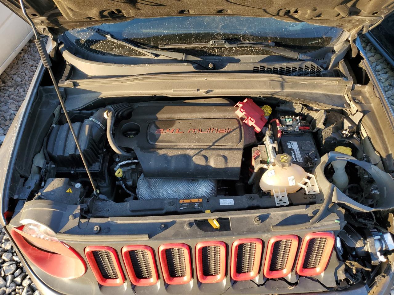 2018 Jeep Renegade VIN ZACCJBCB4JPH49396 Copart auction photo, front end damage thumbnail 12