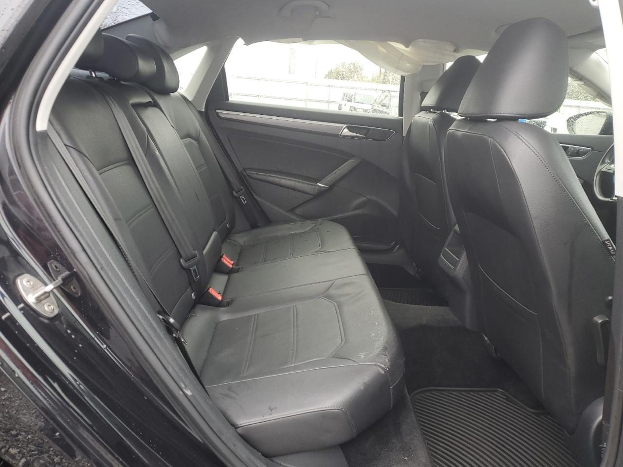 2018 Volkswagen Passat VIN 1VWAA7A31JC020662 Copart auction photo, undercarriage / side damage thumbnail 10