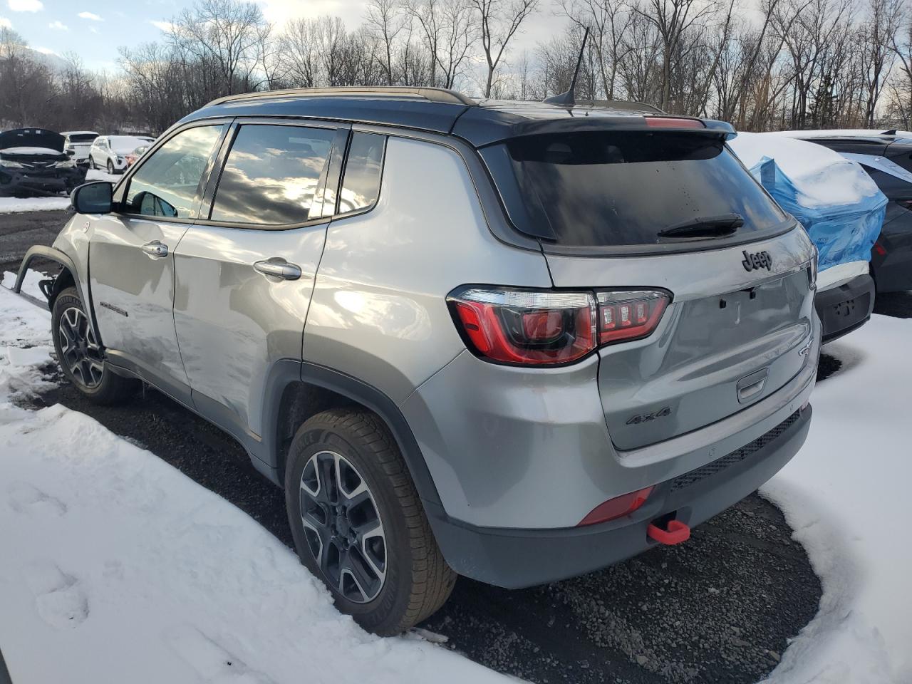 2019 Jeep Compass VIN 3C4NJDDB8KT620459 Copart auction photo, front end damage thumbnail 2