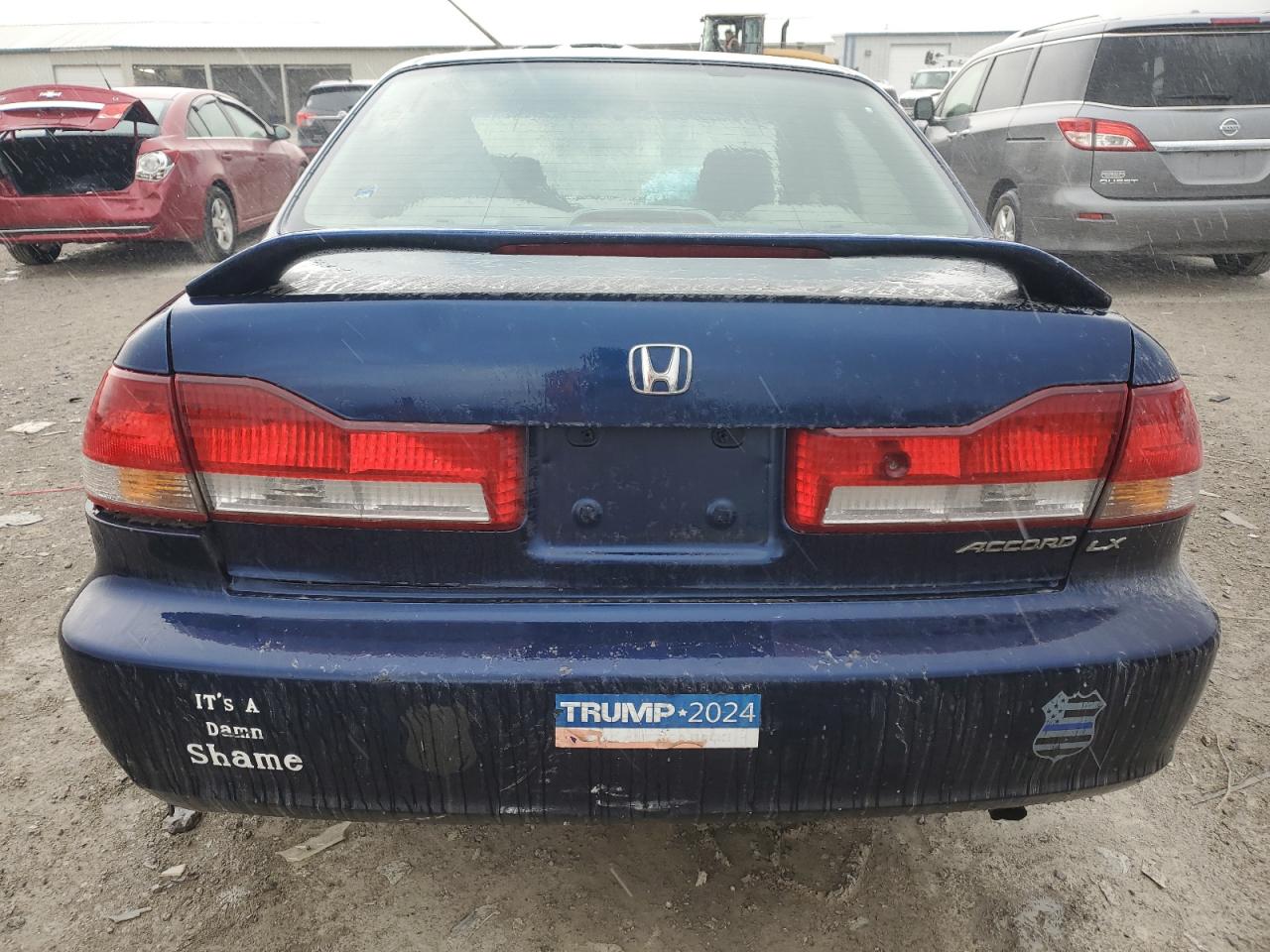 2001 Honda Accord VIN JHMCG564X1C002319 Copart auction photo, all over damage thumbnail 6