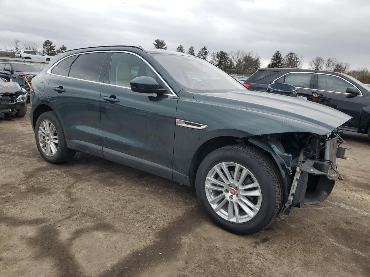 2018 Jaguar F-Pace VIN SADCK2FX8JA278944 Copart auction photo, undercarriage damage thumbnail 4