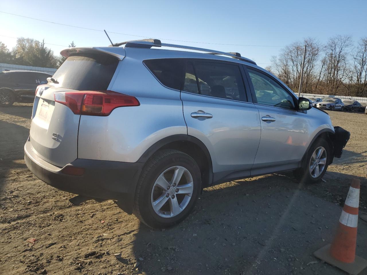 2013 Toyota RAV 4 VIN JTMRFREV4DD015338 Copart auction photo, front end damage thumbnail 3
