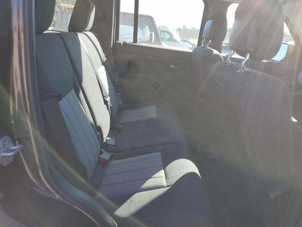 2010 Jeep Liberty (North America) VIN 1J4PP2GK4AW170089 Copart auction photo, all over damage thumbnail 11