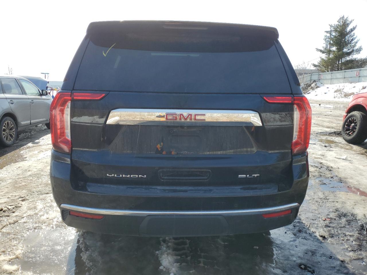 2021 GMC Yukon VIN 1GKS2BKD2MR117308 Copart auction photo, front end / side damage thumbnail 6