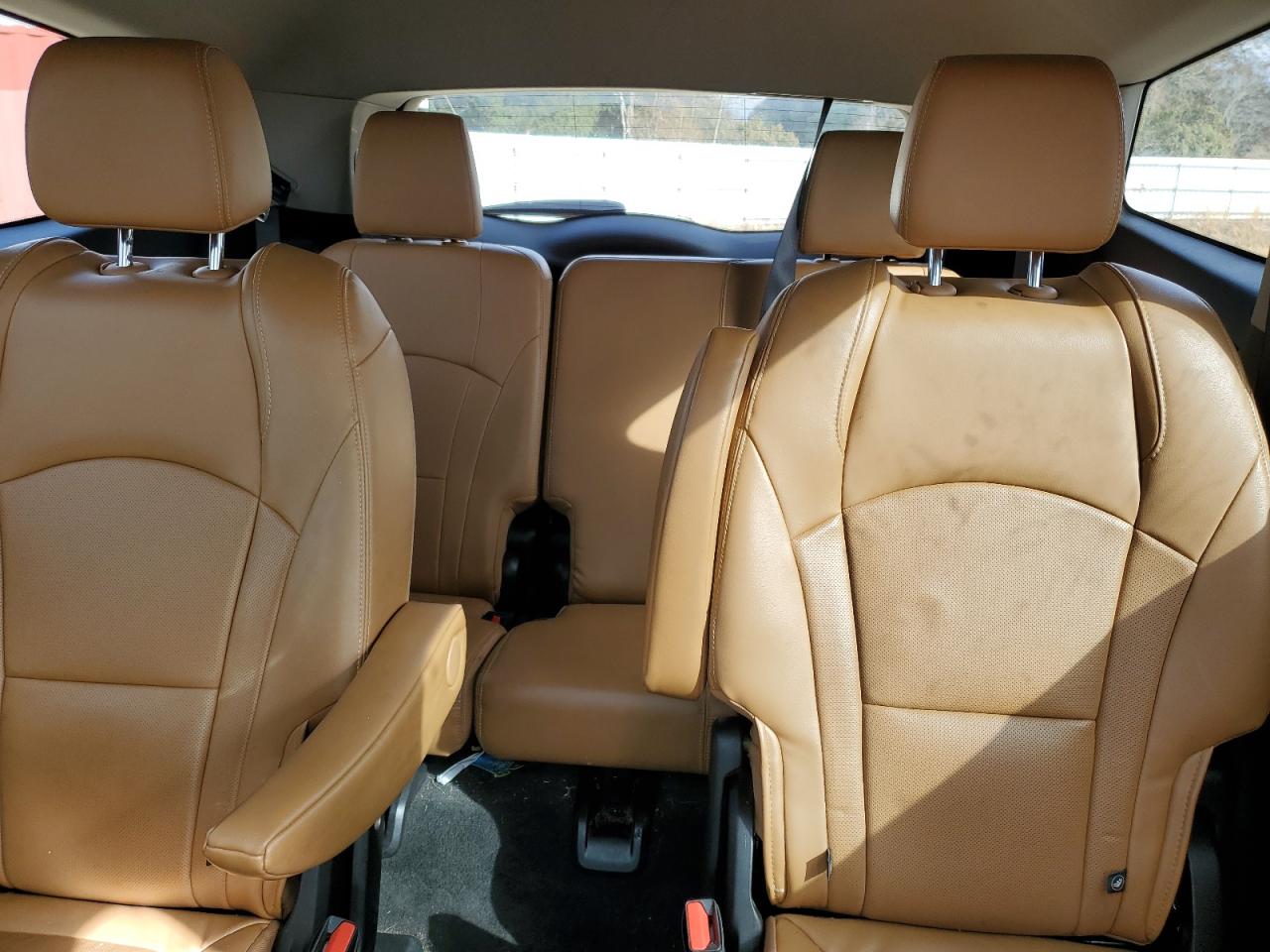 2019 Buick Enclave VIN 5GAERCKW9KJ109389 Copart auction photo, rear end / minor dent/scratches damage thumbnail 10