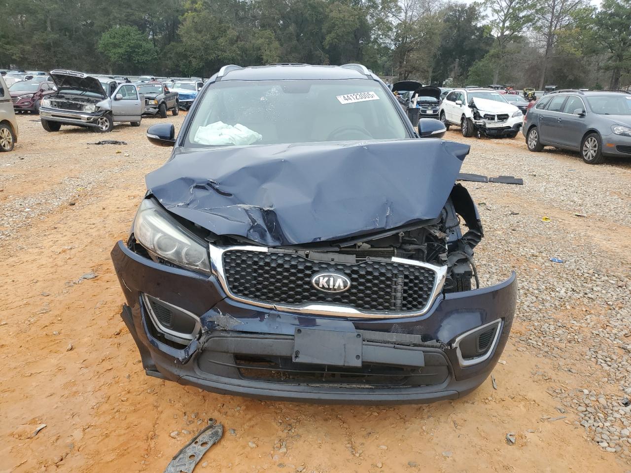 2017 KIA Sorento VIN 5XYPGDA35HG293569 Copart auction photo, front end damage thumbnail 5