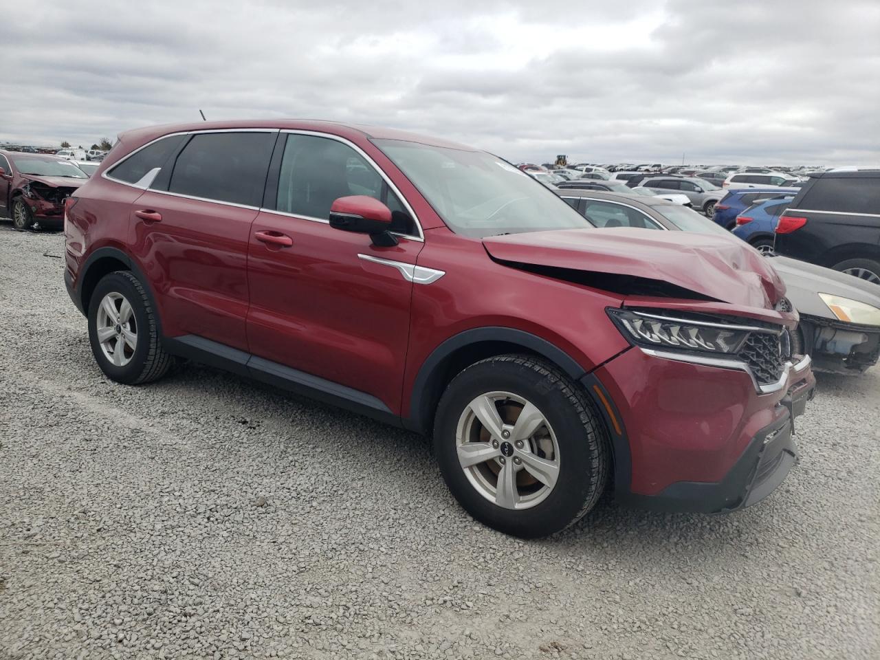 2022 KIA Sorento VIN 5XYRG4LC1NG076716 Copart auction photo, front end / minor dent/scratches damage thumbnail 4