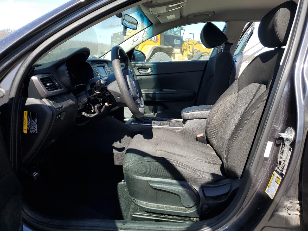 2017 KIA Optima VIN 5XXGT4L31HG123481 Copart auction photo, vandalism damage thumbnail 7