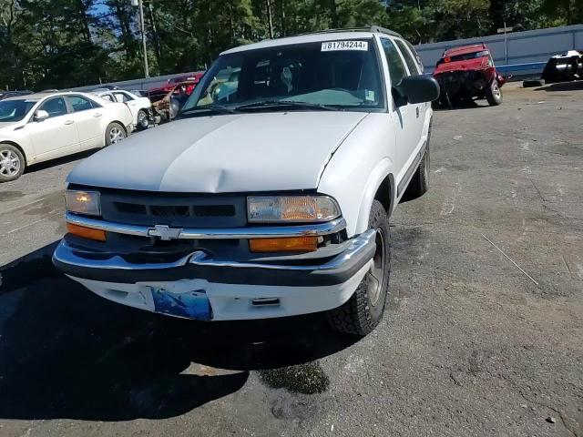 2000 Chevrolet Blazer VIN 1GNCS13W4YK132571 Copart auction photo, front end damage thumbnail 11