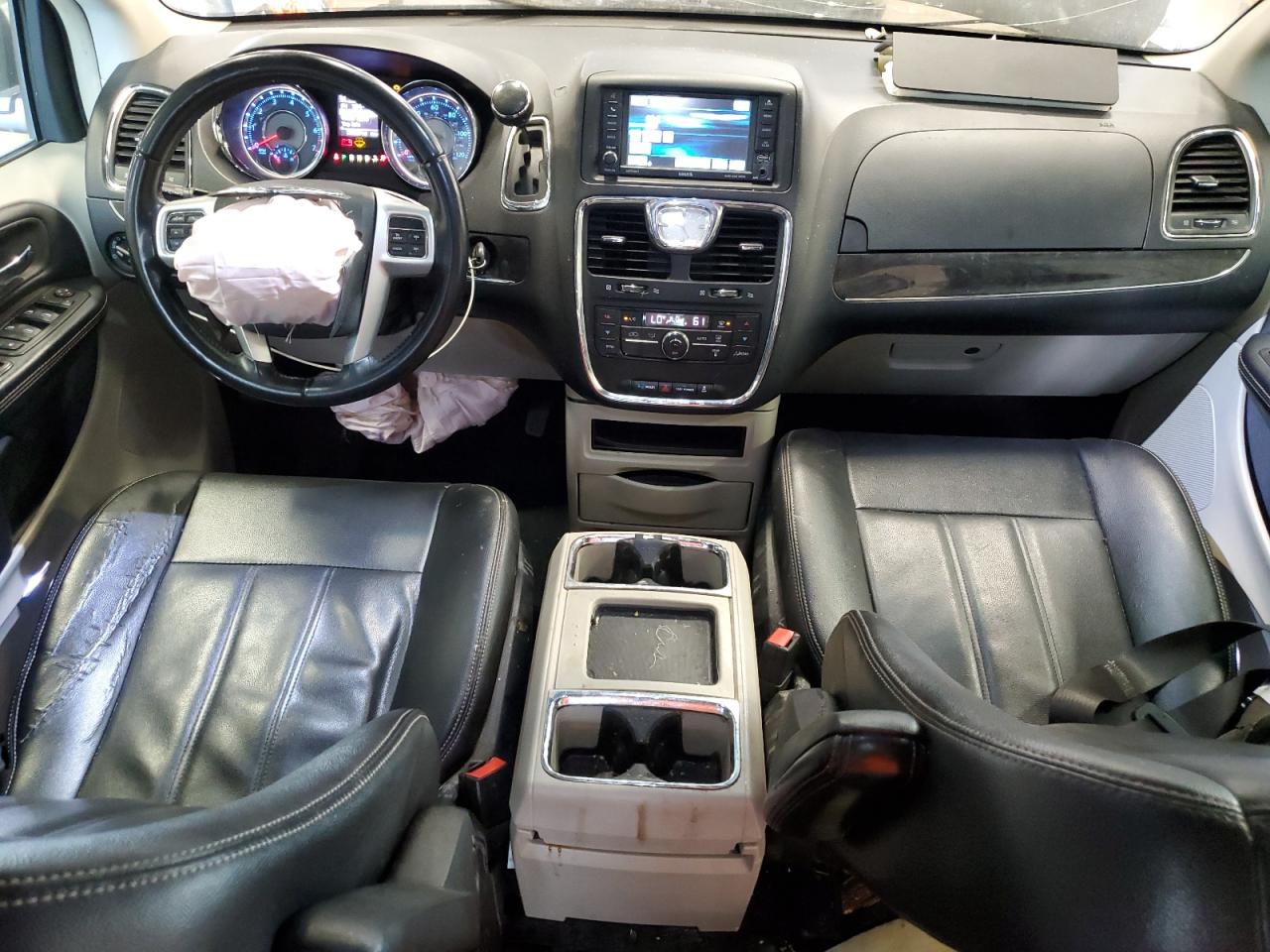 2015 Chrysler Town & Country VIN 2C4RC1BG9FR626465 Copart auction photo, front end damage thumbnail 8