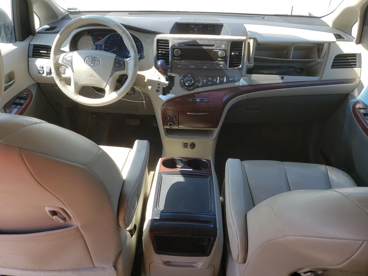 2014 Toyota Sienna VIN 5TDYK3DC1ES510168 Copart auction photo, rear end damage thumbnail 8