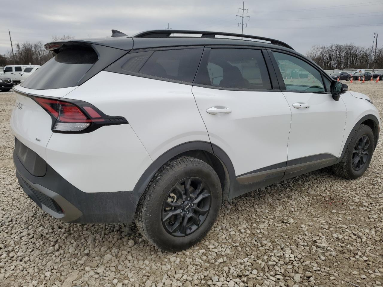 2023 KIA Sportage VIN 5XYK7CAFXPG126704 Copart auction photo, front end damage thumbnail 3