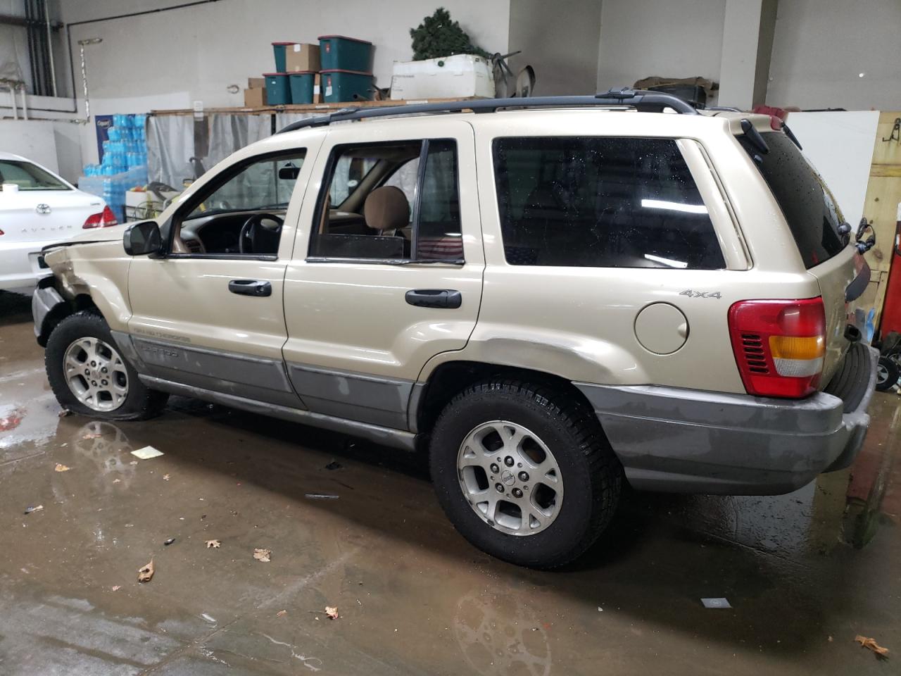 2000 Jeep Grand Cherokee VIN 1J4GW48S9YC403313 Copart auction photo, front end / side damage thumbnail 2