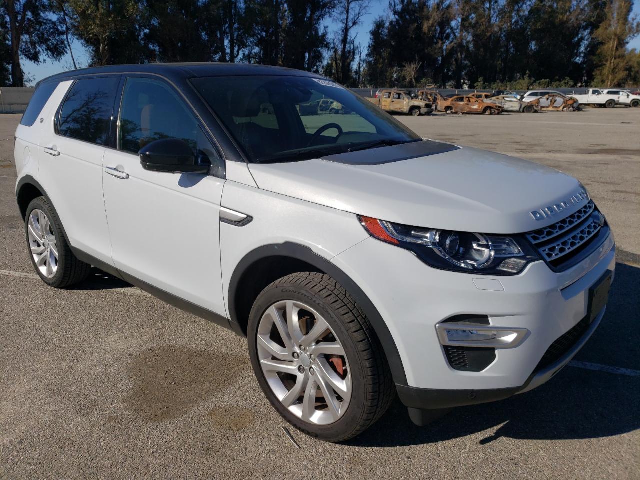 2016 Land Rover Discovery VIN SALCT2BG3GH557547 Copart auction photo, minor dent/scratches damage thumbnail 4