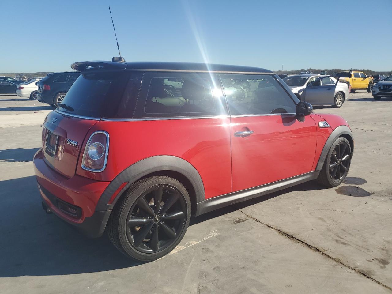 2012 MINI Cooper VIN WMWSV3C59CT387117 Copart auction photo, normal wear damage thumbnail 3