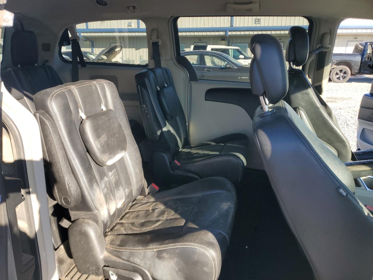 2013 Chrysler Town & Country VIN 2C4RC1BG2DR742782 Copart auction photo, front end damage thumbnail 11