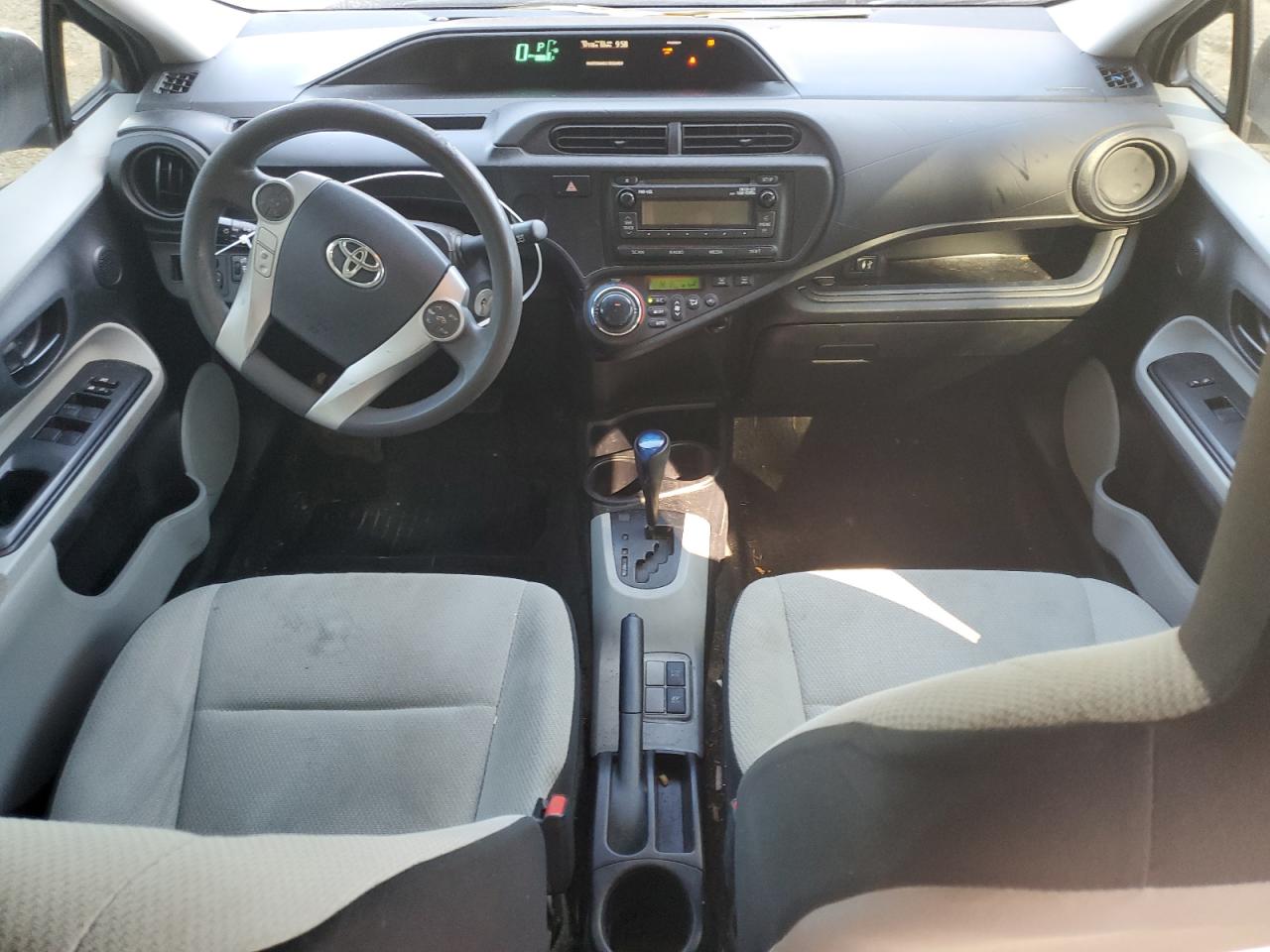 2013 Toyota Prius VIN JTDKDTB34D1547598 Copart auction photo, rear end damage thumbnail 8