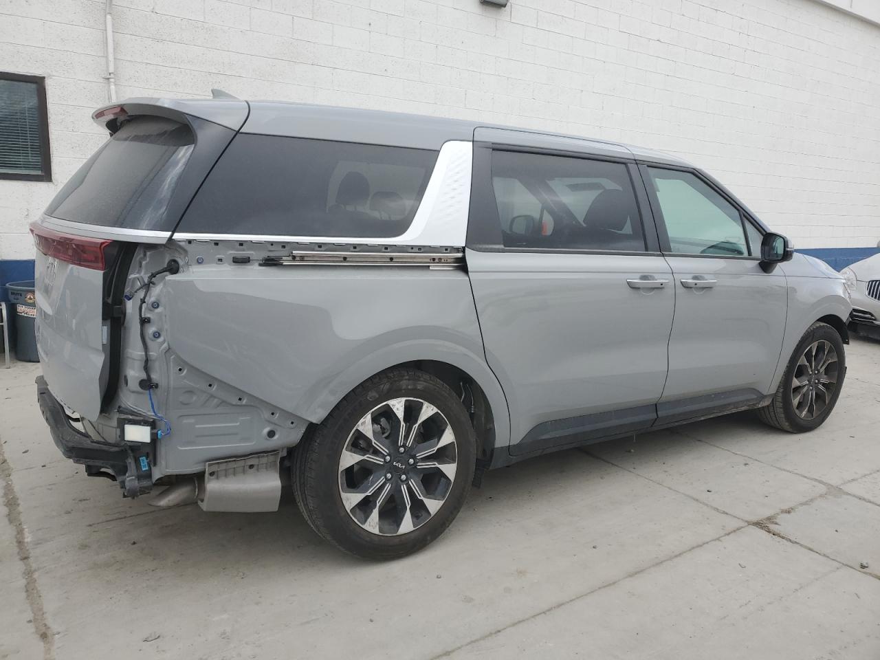 2024 KIA Carnival VIN KNDNC5H34R6421254 Copart auction photo, front end / rear end damage thumbnail 3