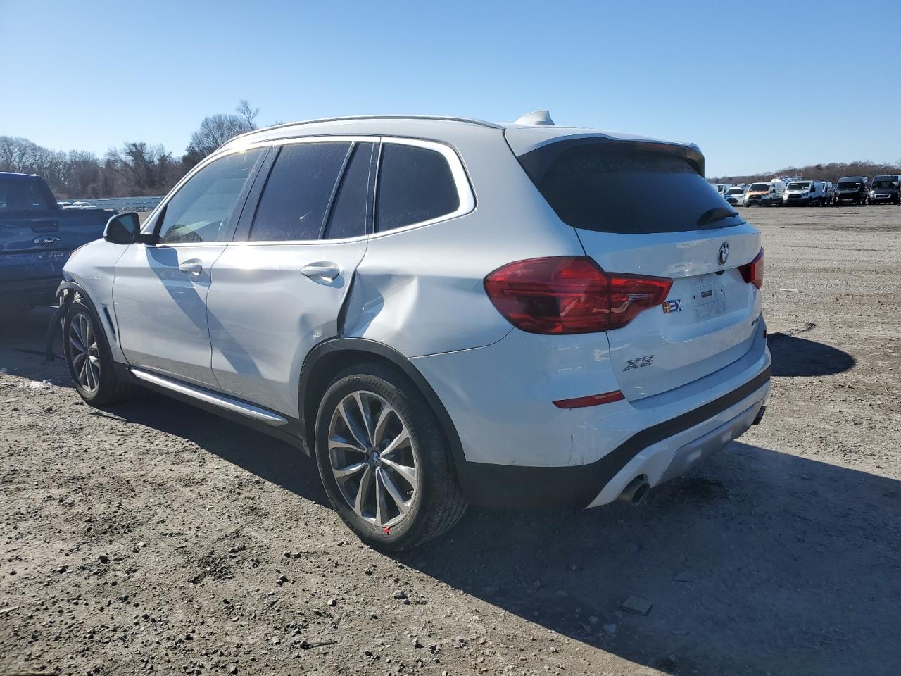 2019 BMW X3 VIN 5UXTR9C5XKLP93743 Copart auction photo, front end / side damage thumbnail 2