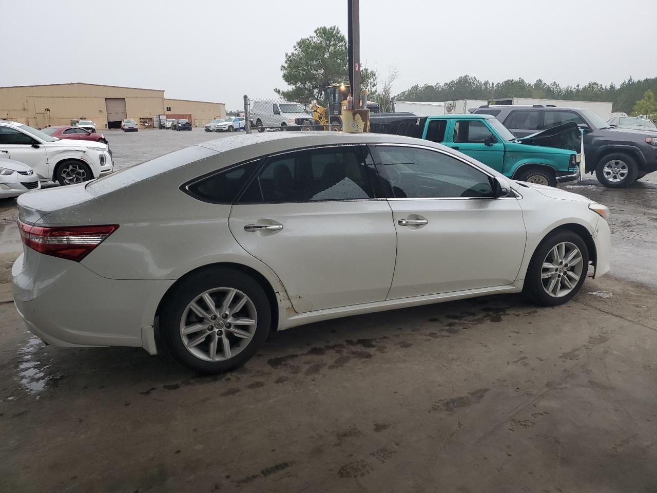 2013 Toyota Avalon VIN 4T1BK1EB3DU077622 Copart auction photo, water/flood damage thumbnail 3