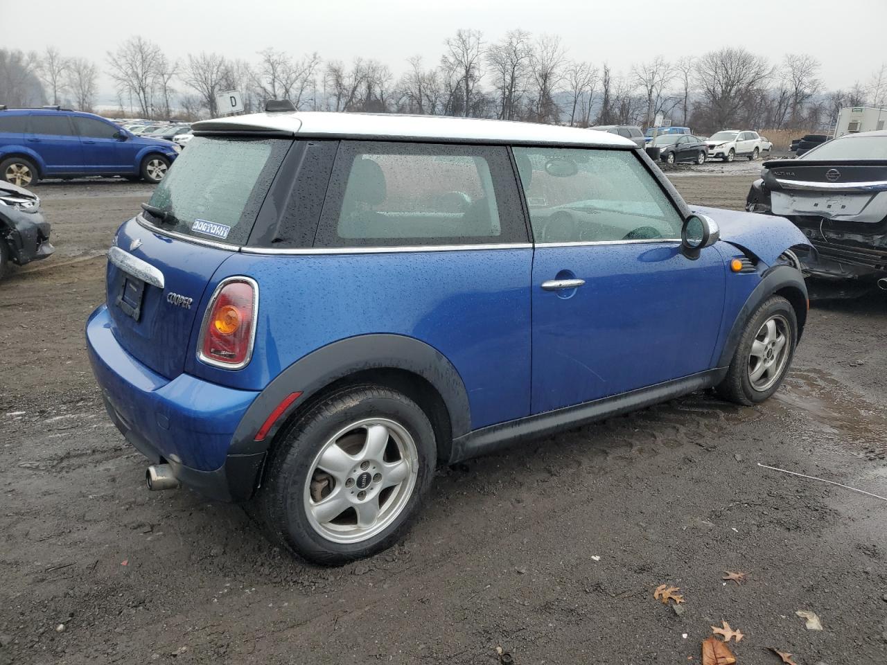 2007 MINI Cooper VIN WMWMF33587TT54914 Copart auction photo, front end damage thumbnail 3