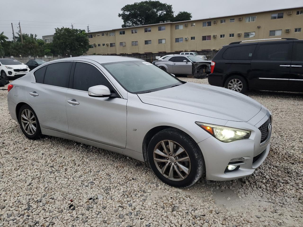 2015 Infiniti Q50 VIN JN1BV7AP1FM343760 Copart auction photo, side damage thumbnail 4