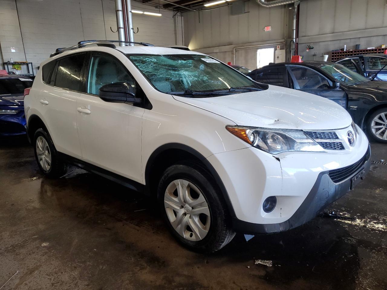 2015 Toyota RAV 4 VIN 2T3BFREV4FW328803 Copart auction photo, top/roof / minor dent/scratches damage thumbnail 4