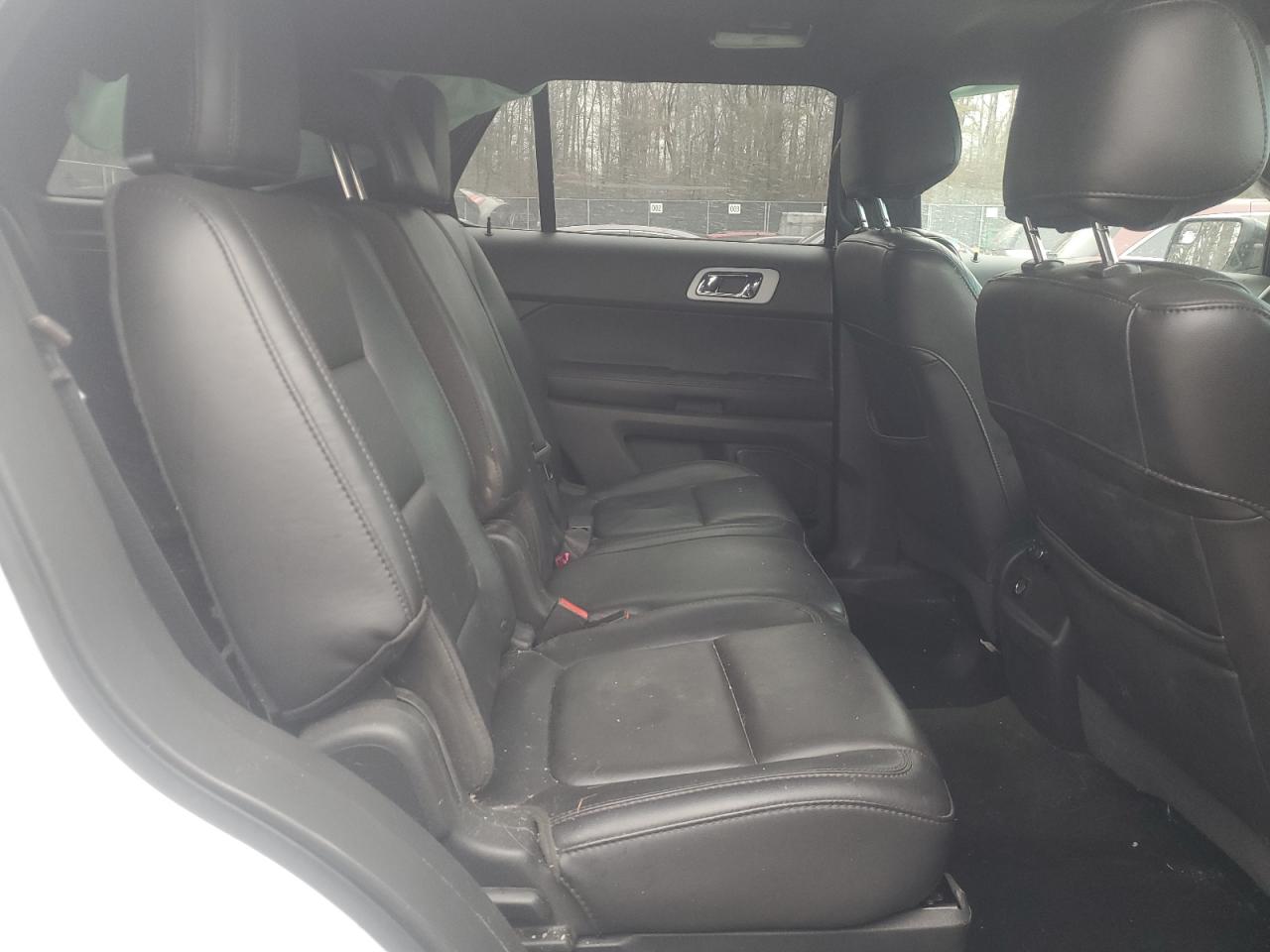 2014 Ford Explorer VIN 1FM5K8D82EGA97498 Copart auction photo, all over damage thumbnail 11