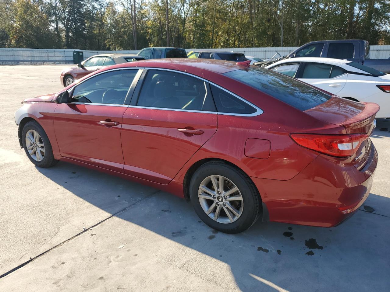 2015 Hyundai Sonata VIN 5NPE24AF6FH195883 Copart auction photo, front end / minor dent/scratches damage thumbnail 2