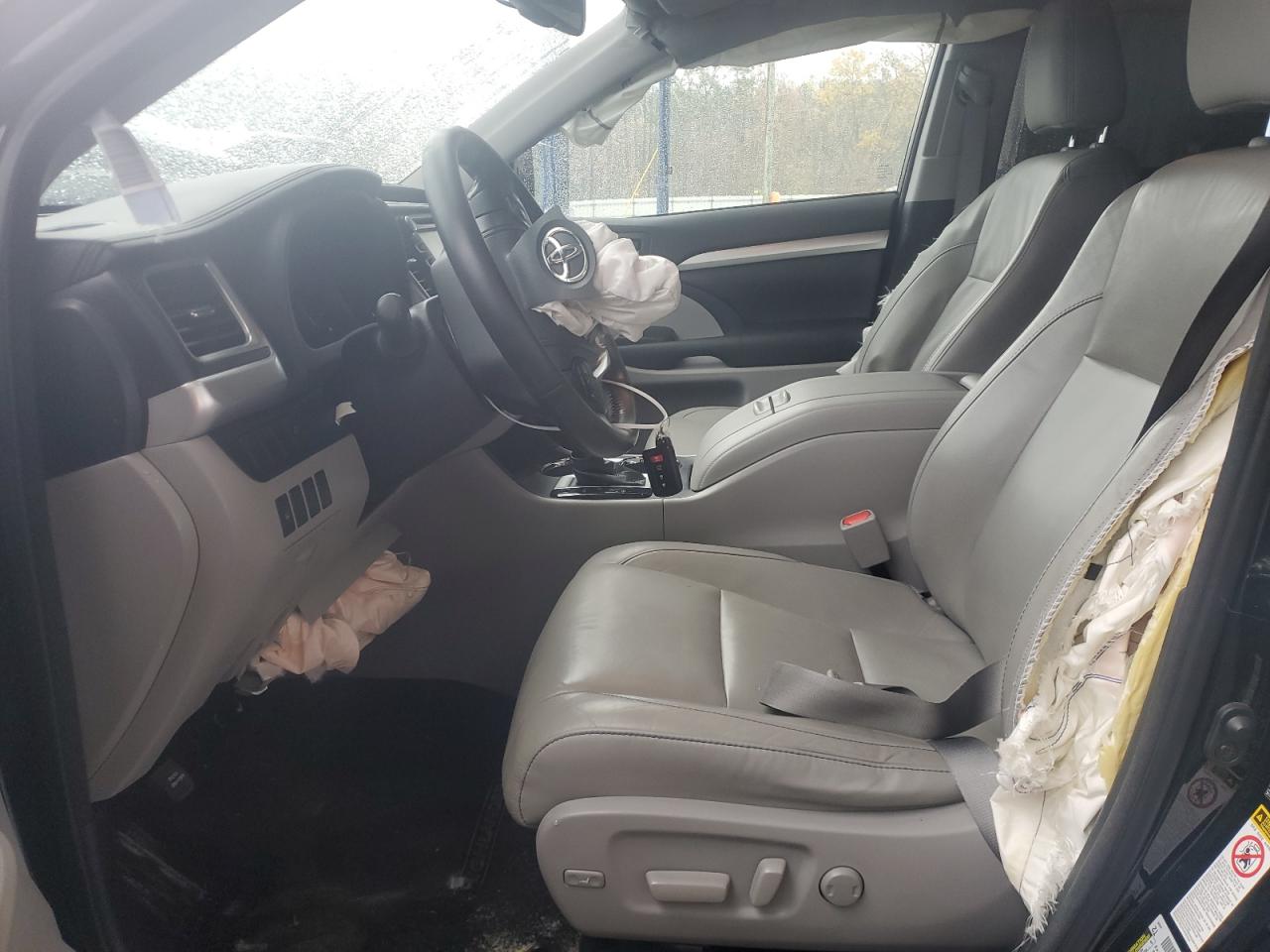 2015 Toyota Highlander VIN 5TDKKRFH4FS056789 Copart auction photo, front end / side damage thumbnail 7