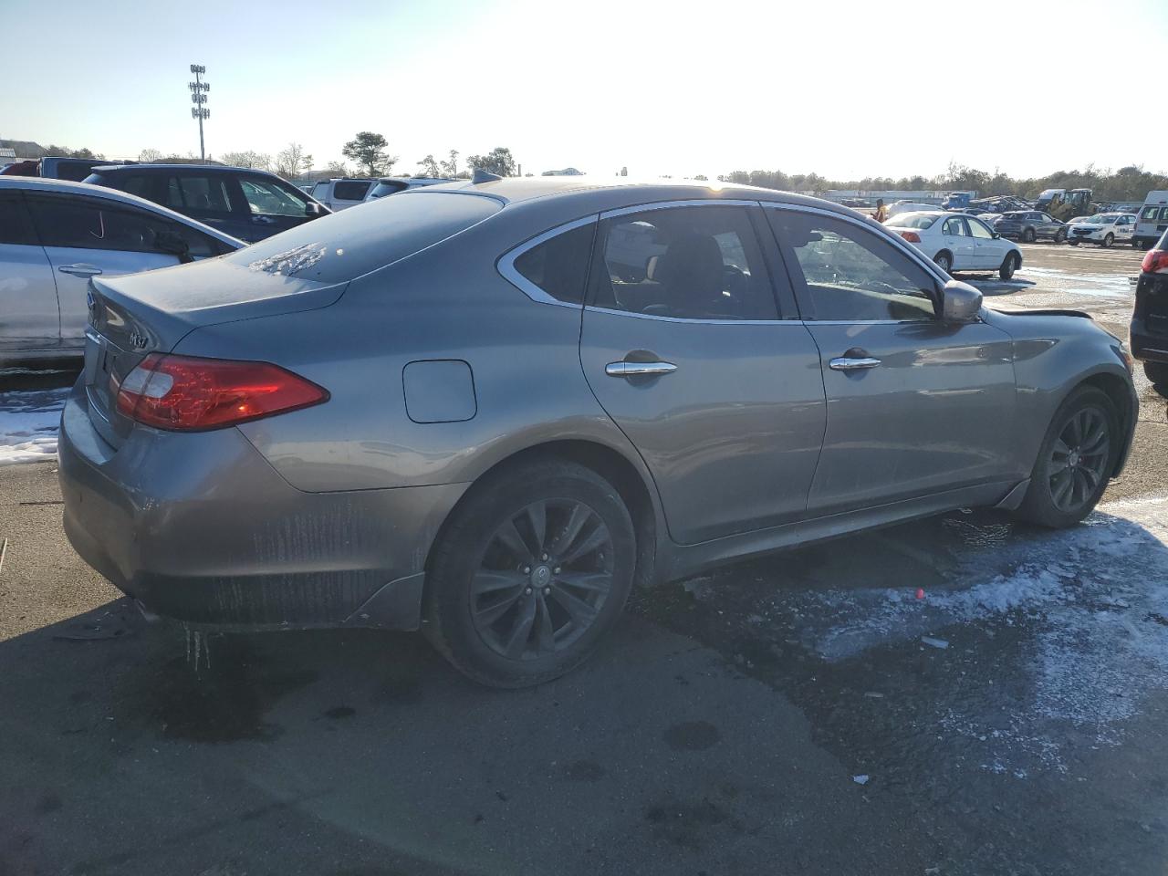 2013 Infiniti M VIN JN1BY1AR2DM604767 Copart auction photo, front end / minor dent/scratches damage thumbnail 3