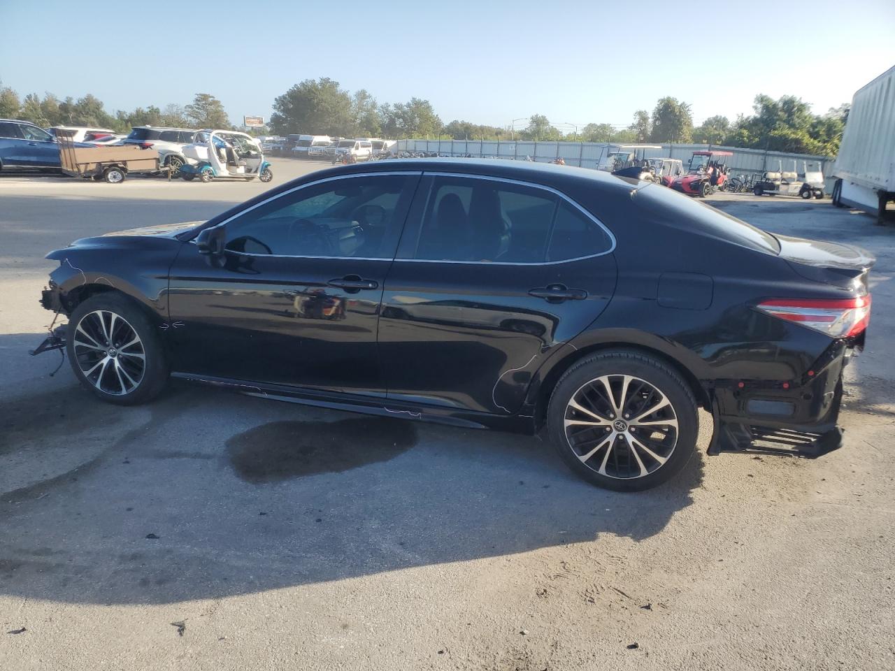 2019 Toyota Camry VIN 4T1B11HK2KU708744 Copart auction photo, front end / rear end damage thumbnail 2