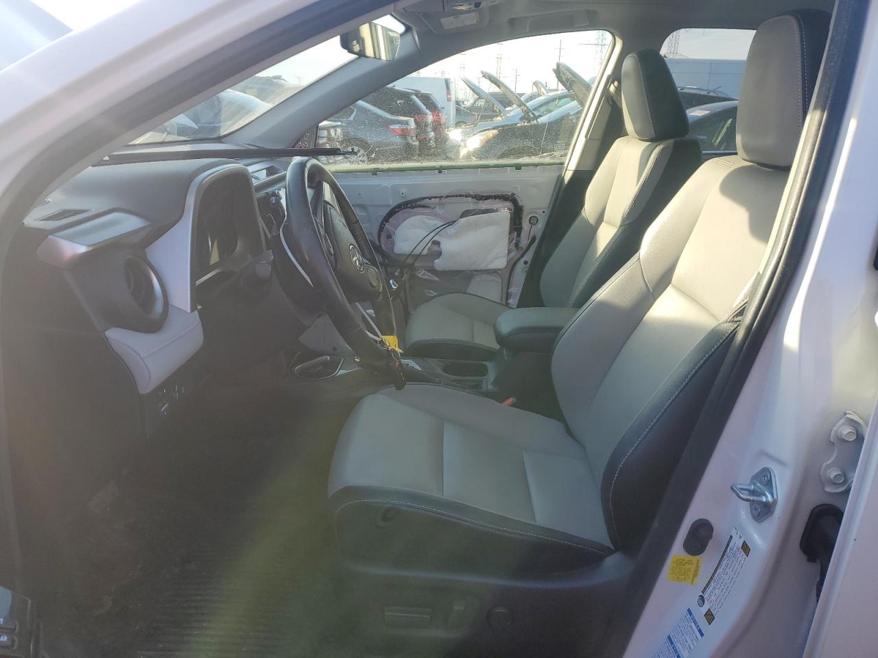 2017 Toyota RAV 4 VIN JTMDJREV5HD151993 Copart auction photo, side / front end damage thumbnail 7