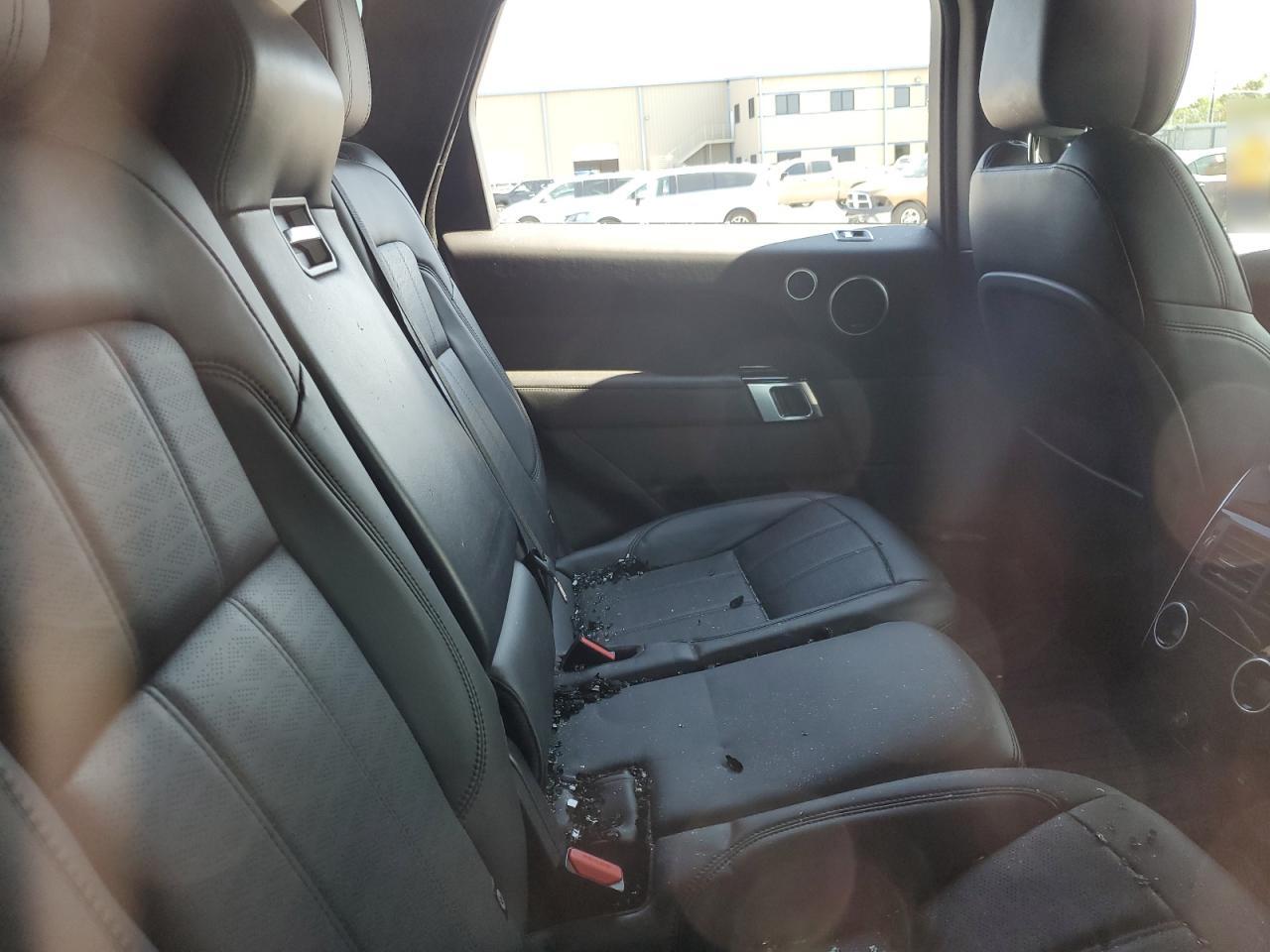 2018 Land Rover Range Rover VIN SALWV2SV6JA191752 Copart auction photo, vandalism damage thumbnail 11