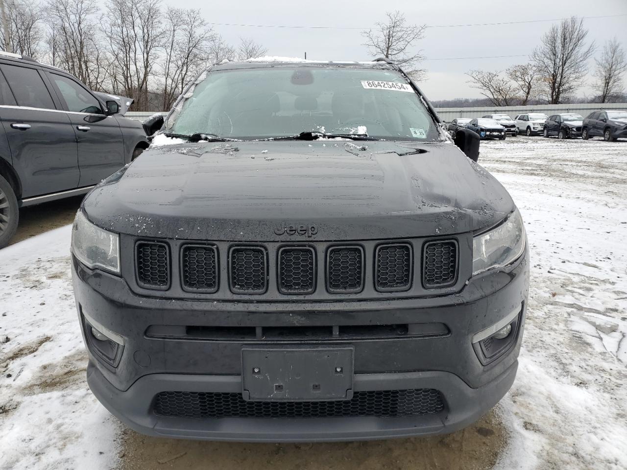 2020 Jeep Compass VIN 3C4NJDBB6LT205290 Copart auction photo, side / top/roof damage thumbnail 5