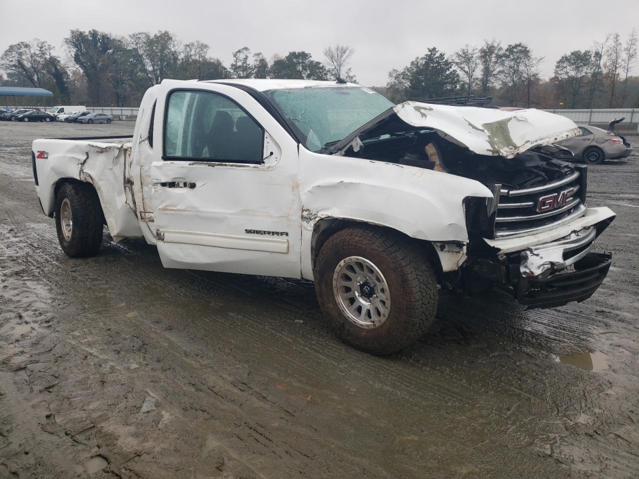2013 GMC Sierra VIN 1GTR1VE05DZ271079 Copart auction photo, all over damage thumbnail 4