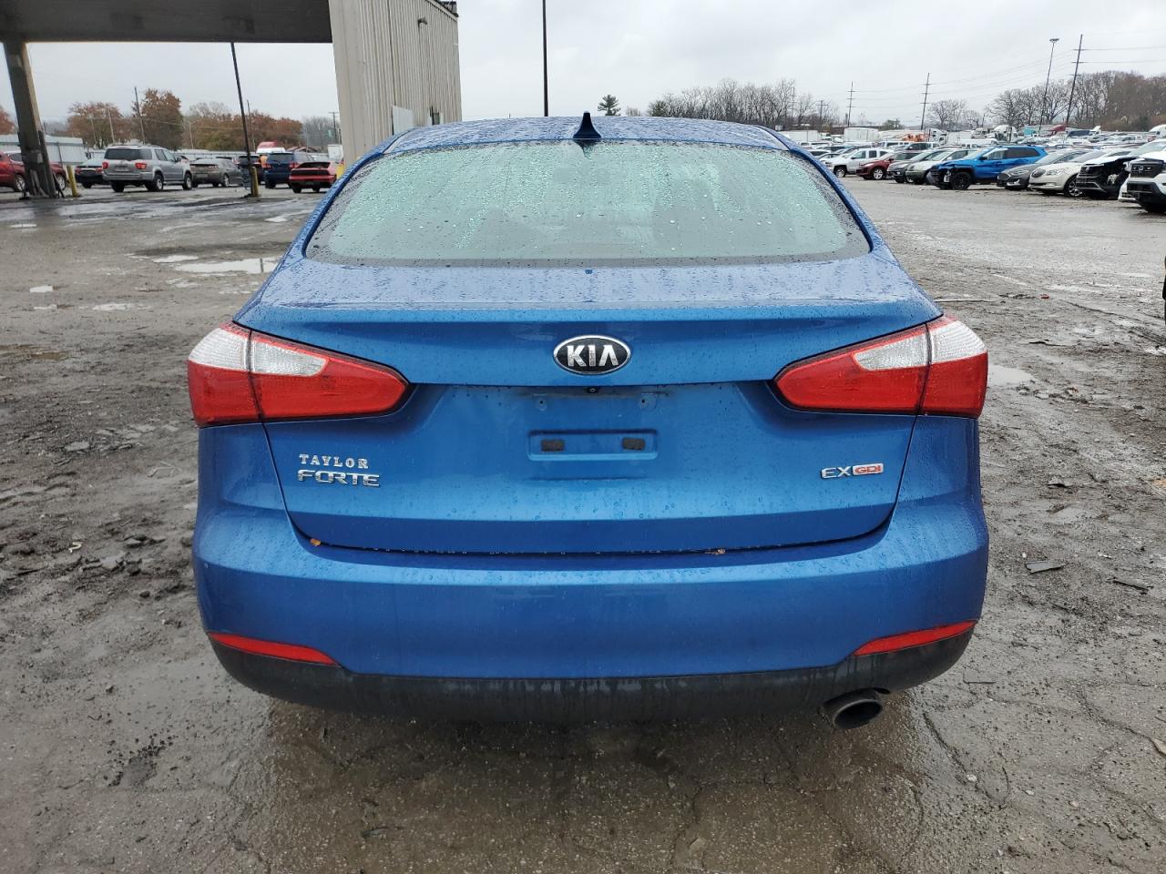 2014 KIA Forte VIN KNAFX4A8XE5204393 Copart auction photo, front end / side damage thumbnail 6