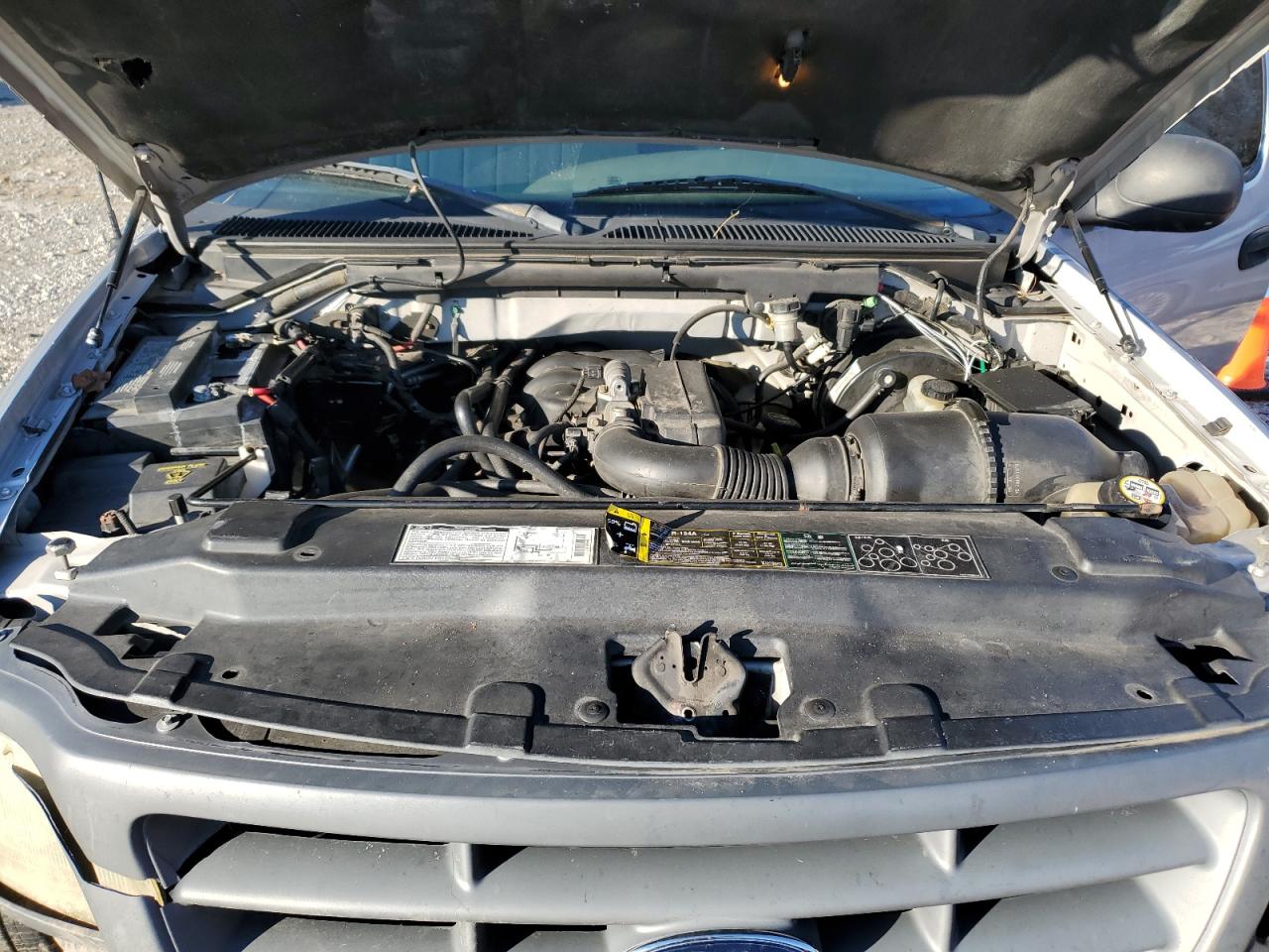 2002 Ford F-150 VIN 1FTRF17202NB11513 Copart auction photo, front end / rear end damage thumbnail 11