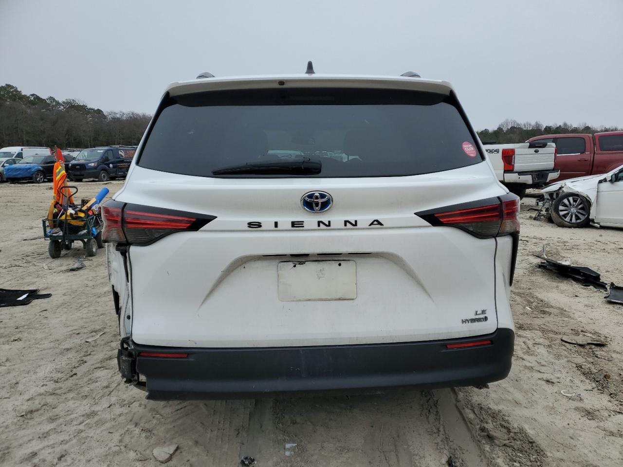 2021 Toyota Sienna VIN 5TDBRKEC5MS015075 Copart auction photo, side damage thumbnail 6