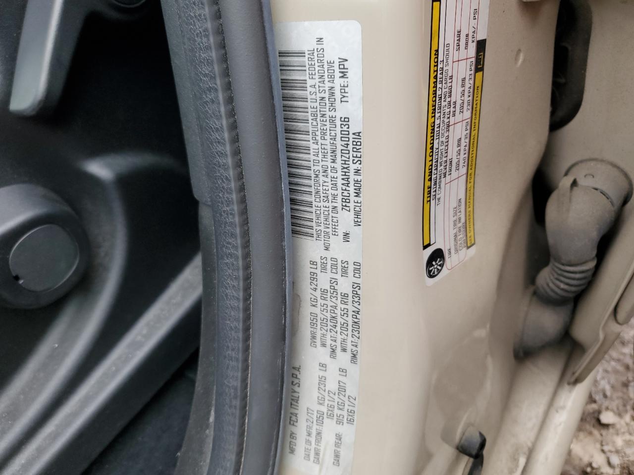 2017 Fiat 500 VIN ZFBCFAAHXHZ040036 Copart auction photo, front end / side damage thumbnail 13