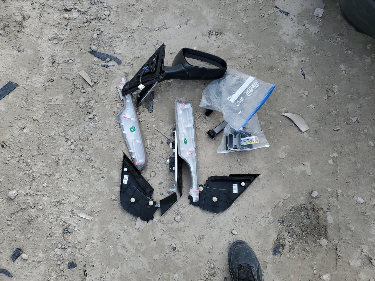 2017 Toyota Camry VIN 4T1BF1FK5HU268516 Copart auction photo, front end damage thumbnail 12