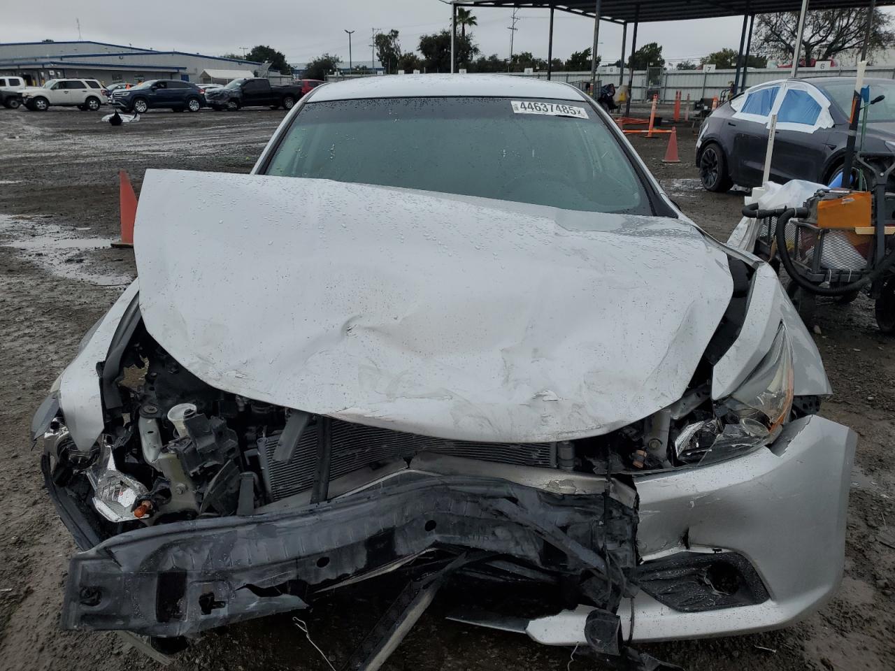 2016 Nissan Altima VIN 1N4AL3AP1GN381384 Copart auction photo, front end / side damage thumbnail 5