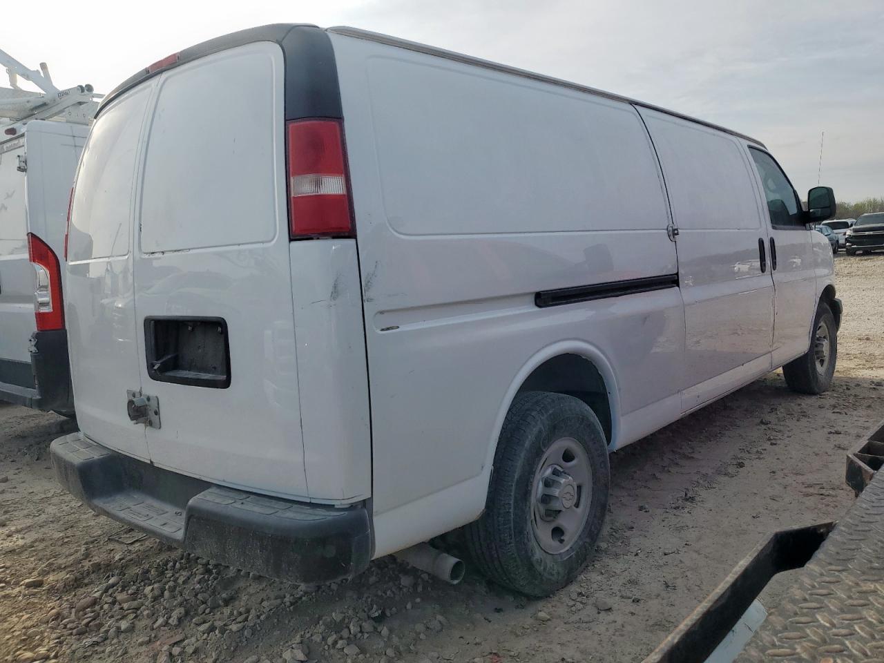 2015 Chevrolet Express VIN 1GCZGUCG0F1269511 Copart auction photo, side / rear end damage thumbnail 3