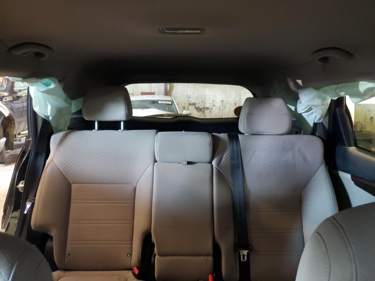 2018 KIA Sorento VIN 5XYPGDA5XJG422896 Copart auction photo, side / minor dent/scratches damage thumbnail 10
