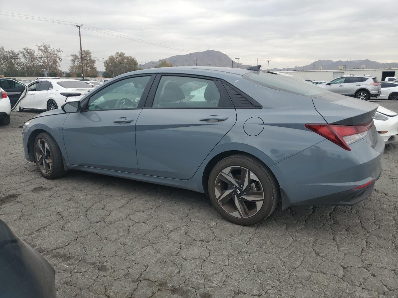2023 Hyundai Elantra VIN KMHLS4AG5PU419602 Copart auction photo, front end damage thumbnail 2